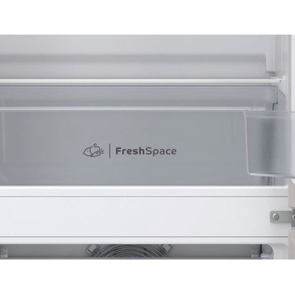 Indesit 50/50 Fridge Freezer 287L Low Frost - White & Stainless Steel